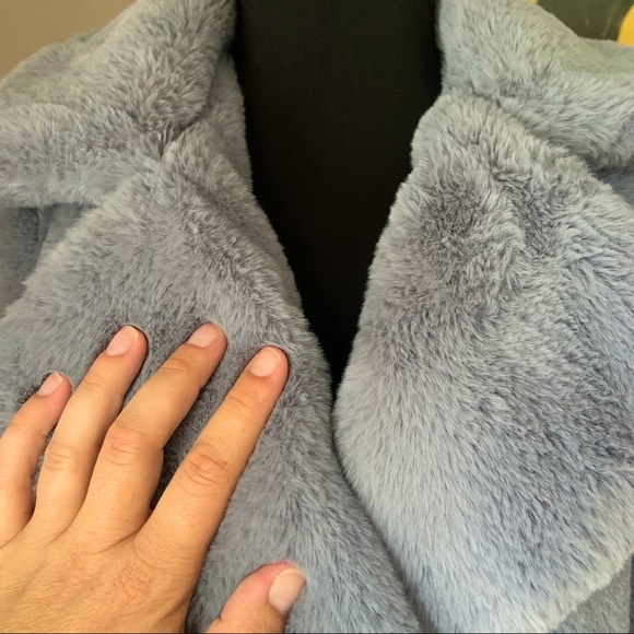 Free People Faux fur Button front Jacket Medium - Picture 3 of 16